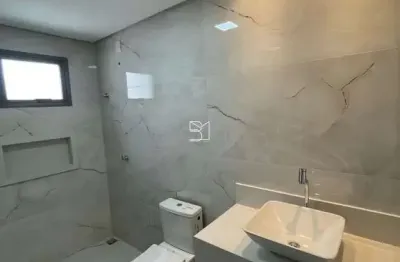 Casa no primor das torres, 3 suites 1 closet master, lavanderia, lavabo, piscina