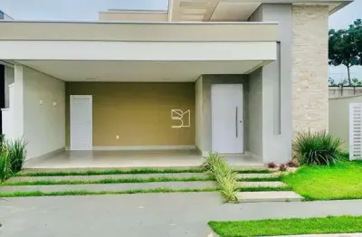 Casa térrea, 3 suites com closet, lavanderia, lavabo, 4 garagens 2 cobertas