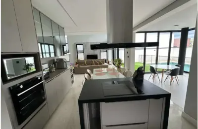 Casa à venda de 373m² | 04 dormitórios, sendo 03 suítes e 02 vagas de garagem | condomínio residencial verana - loteamento verana | são josé dos campos |