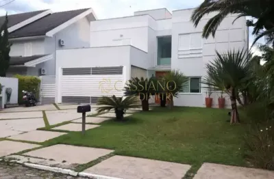 Casa à venda de 330m² | 04 dormitórios, sendo 3 suítes e 04 vagas de garagem | condomínio esplanada do sol - esplanada do sol | são josé dos campos |