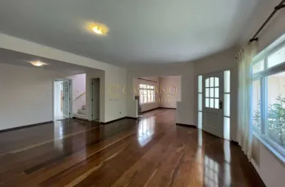 Sobrado para venda e locação de 210m² | 03 dormitórios, sendo 01 suíte e 04 vagas de garagem | jardim das colinas | são josé dos campos |
