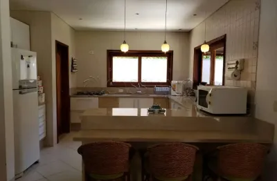 Casa assobradada à venda de 235m² | 04 dormitórios, sendo suítes e 04 vagas de garagem |  portal da olaria - são sebastião |