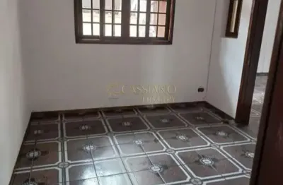 Casa térrea à venda de 190m² | 03 dormitórios, sendo 01 suíte e 06 vagas de garagem | vila martinez - jacareí |