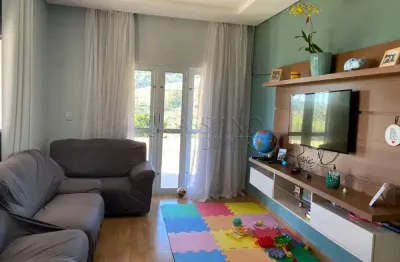 Chácara à venda de 270m² | 03 dormitórios, sendo todos suítes e 06 vagas de garagem | chácara bela vista - caçapava |