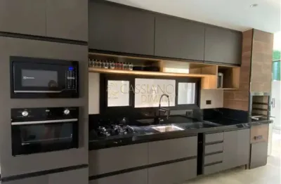 Casa à venda de 113m² | 03 dormitórios, sendo 01 suíte e 04 vagas de garagem | condomínio residencial malibu - residencial colinas | caçapava |