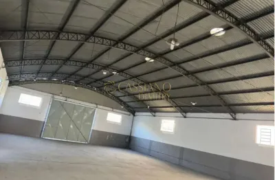 Galpão comercial para locação de 770m² | 02 banheiros e 04 vagas de garagem | chácaras reunidas | são josé dos campos |
