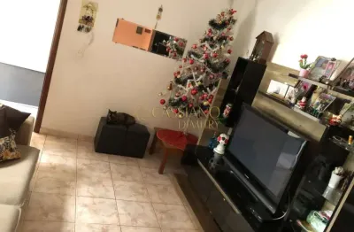 Sobrado à venda de 160m² | 03 dormitórios, sendo 01 suíte e 02 vagas de garagem | jardim oriente - são josé dos campos |