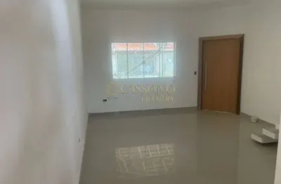Sobrado à venda de 220m² | 03 dormitórios, sendo 01 suíte e 02 vagas de garagem | jardim portugal | são josé dos campos |