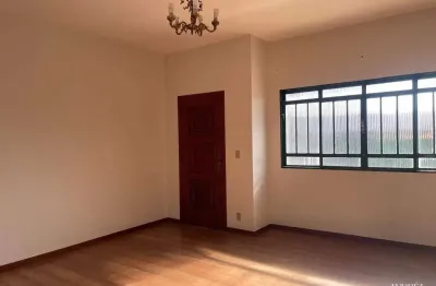 Casa com 2 quartos para alugar na Vila Bressan, Araras 