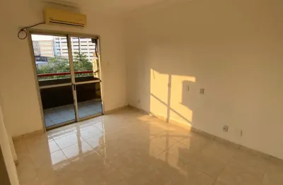 Apartamento com 3 quartos para alugar na Avenida Rio Jutaí, 45, Nossa Senhora das Graças, Manaus