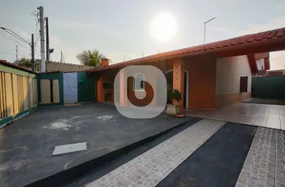 Casa com 3 quartos, 100 metros da praia -escriturada em itanhaém