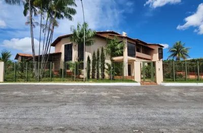 -casa estilo colonial 5 quartos sendo 3 suítes melhor quadra do park way sala pé direito duplo área de lazer, piscina, churrasqueira imóvel muito confortável e agradável.