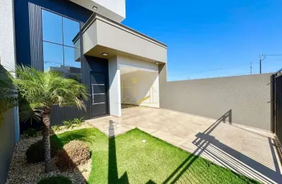 Casa à venda - acabamentos modernos - 3 quartos - 100m²