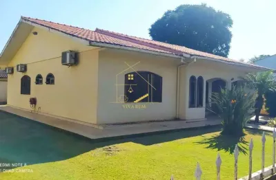 Casa Ampla no Coração da Cidade – Conforto, Espaço e Localização Privilegiada em um Só Lugar