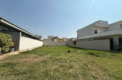 Terreno em condomínio fechado à venda na Rua Calil Chaddad, Campestre, Piracicaba