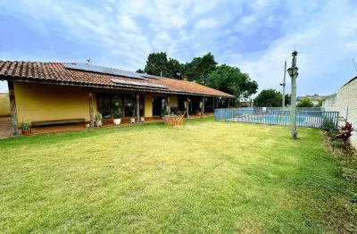 Chácara rústica em condomínio fechado – conforto, natureza e segurança em um só lugar!