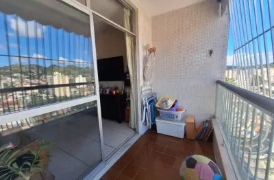 Apartamento 2 quartos com dependência completa e  vaga de garagem na desembargador