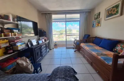 Apartamento 2 quartos com dependência completa e  vaga de garagem na desembargador