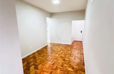 Oportunidade em icaraí  3 quartos com vaga totalmente reformado!!