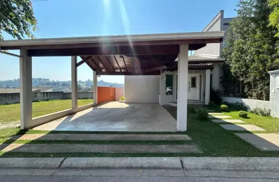 Oportunidade imperdível! 3 dormitórios (1 suíte com closet) piscina em condomínio
