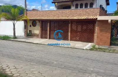 Sobrado com 4 quartos, Martim de Sá, Caraguatatuba - R$ 890 mil, Cod: 9731