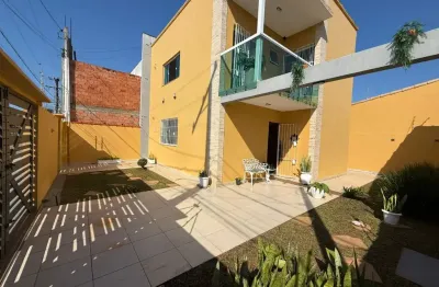 Sobrado lindo perto do mar itanhaém cibratel  3 dormitórios sendo 2 suites