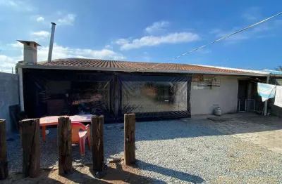Casa em alvenaria na região da praia - balneário barra do sul - salinas