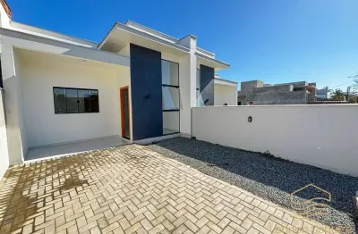 Casa averbada com 3 quartos sendo 1 suíte em barra do sul - costeira