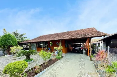 Casa- apenas 50 metros da lagoa-balneário barra do sul
