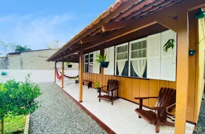 Linda casa 2 dormitórios à venda em balneário barra do sul-sc - centro