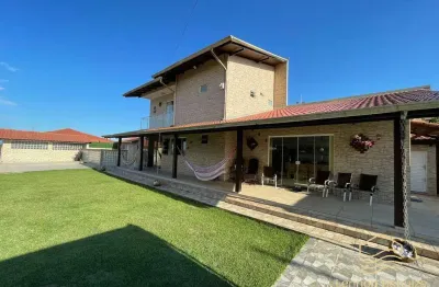 Casa com vista mar e suíte master a venda em barra do sul - salinas.