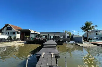 Casa fundos lagoa a venda em barra do sul - costeira