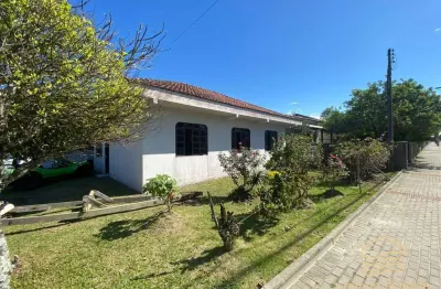 Imóvel de esquina em balneário barra do sul – salinas, a 300m do mar