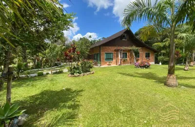 Chácara encantadora com riacho e amplo terreno em balneário barra do sul sc