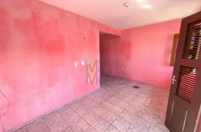 Casa Altos com 2 quartos para alugar, 47 m² por R$ 1.300/mês - Vicente Pinzon - Fortaleza/CE