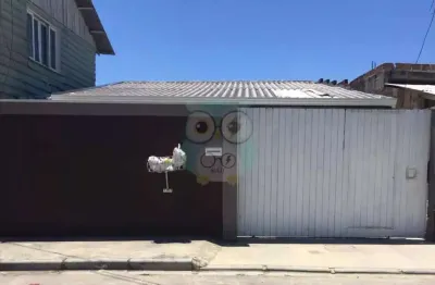 Casa com 2 quartos à venda no Uberaba, Curitiba 