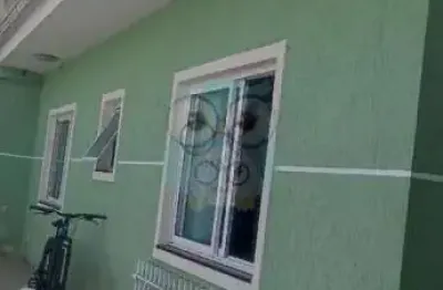 Casa com 2 quartos à venda no Jardim das Graças, Colombo 