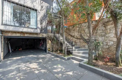 Casa com 4 quartos à venda na Rua Sebastião Rodrigues, 163, Vila Madalena, São Paulo