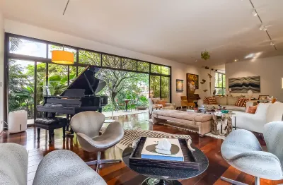 Sobrado espetacular estilo brutalista - real parque/morumbi