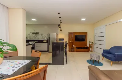 Sobrado moderno com 3 dormitórios e 2 vagas - santa paula - scs.