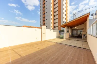 Sobrado moderno com 3 dormitórios e 2 vagas - santa paula - scs.