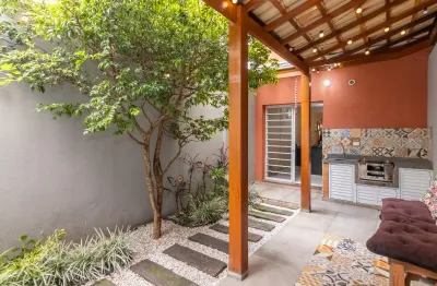 Sobrado totalmente reformado com 3 suítes e 2 vagas - são caetano