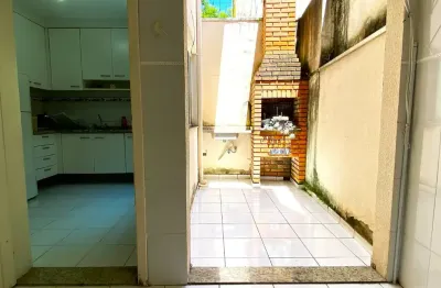 Casa com 3 quartos à venda na Rua Lorena, 5, Vila Alice, Santo André