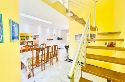 Sobrado magnífico com 3 dormitórios e 6 vagas - parque são lucas.