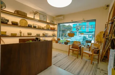 Casa comercial para venda em Pinheiros  com 351 m² - São Paulo.