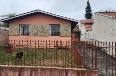 Casa no bacacheri no conjunto solar próximo a escola jaguariaíva