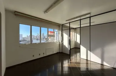 Sala comercial à venda na Avenida Presidente Kennedy, 1333, Kobrasol, São José