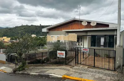 Casa com 4 quartos para alugar no Centro, Águas da Prata 