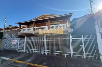 Casa com 4 quartos para alugar no Centro, Águas da Prata 