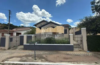 Casa com 3 quartos para alugar no Centro, Águas da Prata 